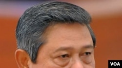 Presiden Yudhoyono menjawab tanggapan atas reaksi negatif masyarakat terhadap kenaikan TDL dan pembatasan pengguna BBM bersubsidi.