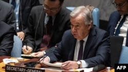 Sekretaris Jenderal PBB Antonio Guterres berbicara pada pertemuan Dewan Keamanan PBB tentang Gaza, di markas besar PBB di New York City pada 8 Desember 2023. (Foto: AFP)