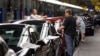 Presiden Trump Ancam Potong Subsidi Mobil Listrik 