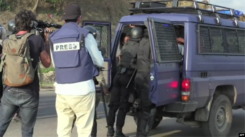 Fada ya barke a Libreville, babban birnin Gabon, inda Shugaba Ali Bongo ya sake cin zabe ranar Laraba, zaben da aka ce na cike da magudi. Satumba 01, 2016