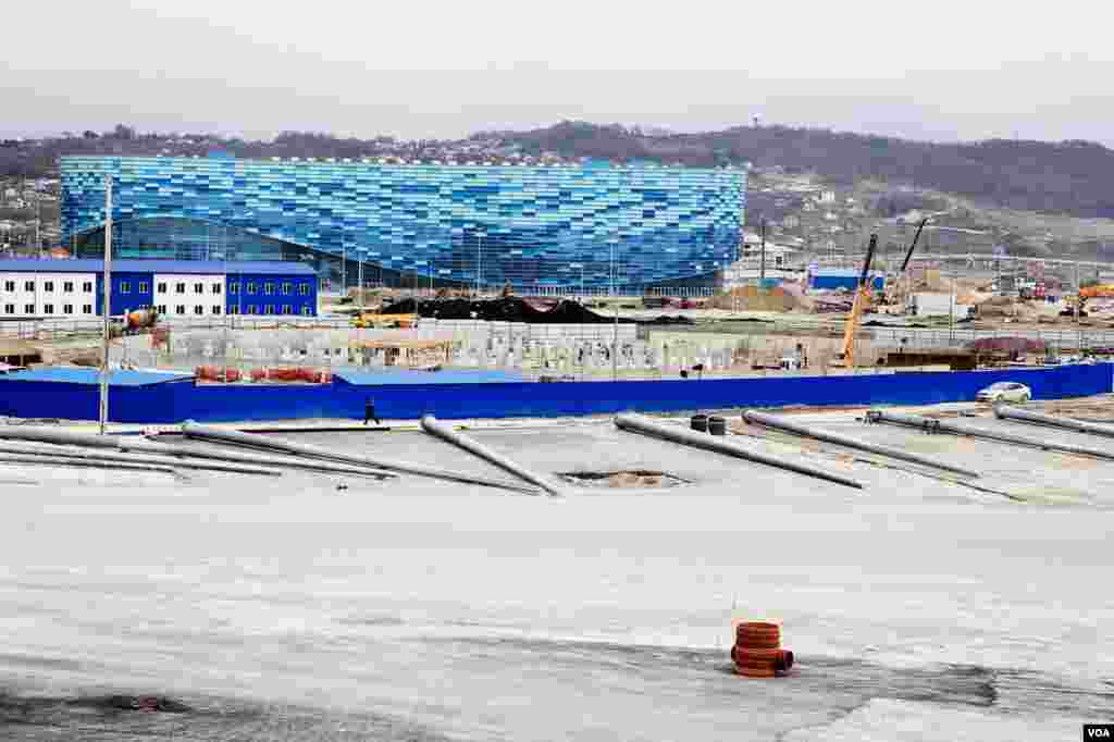 The Iceberg will host competitions of figure skating, a favorite sport of Russians, Sochi, Russia, March 15, 2013. (V. Undritz/VOA)