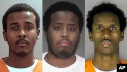 Dari kiri ke-kanan: Abdirahman Daud, Mohamed Farah dan Guled Omar, warga AS keturunan Somalia yang ingin bergabung dengan ISIS (foto: dok).