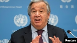 Sekretaris Jenderal Perserikatan Bangsa-Bangsa Antonio Guterres berbicara dalam konferensi pers di markas besar PBB di New York City, New York, AS, 20 November 2020. (Foto: Reuters)
