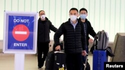 Le coronavirus s'est propagé dans 24 pays. REUTERS/Ringo Chiu/Photo d'archives