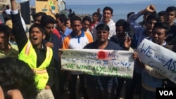 'Yan gudun hijira dake kushewa kwashesu daga Girka zuwa Turkiya. Kusan daukansu 'yan asalin kasr Pakistan ne