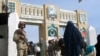Pakistan Tutup Pintu Perbatasan Pasca Bentrokan Maut dengan Pasukan Afghanistan