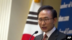 South Korean President Lee Myung-bak speaks during a lunch hosted in Washington by the U.S. Chamber of Commerce, Oct. 12, 2011