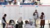 Vote municipal dans un centre de tri à Ariana, près de Tunis, le 7 mai 2018.