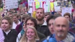 A Year After Brexit Vote, Divisions in British Society Begin to Mirror Those in US
