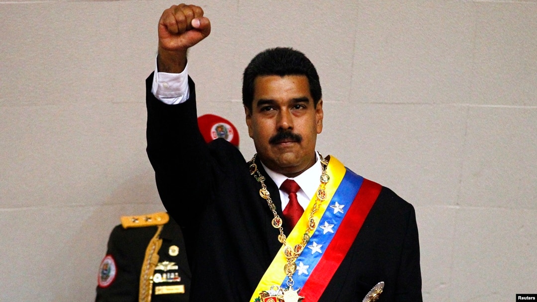 Nicolás Maduro fue juramentado como presidente de Venezuela en una Asamblea Nacional en donde no se presentó la oposición.