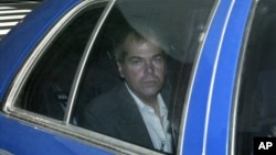 John Hinckley Jr. tiba di pengadilan negeri di Washington, D.C. (Foto: dok.)