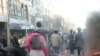 İranda nümayişlərlə polis arasında toqquşma olub onlarla adam həbs edilib (video)