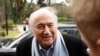 FIFA Bayar Blatter $3,76 Juta Tahun 2015