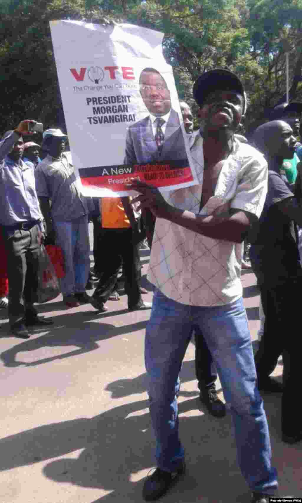 Jama'a Na Murnar Saukar Shugaba Robert Mugabe Daga Mulki, Nuwamba 21, 2017.