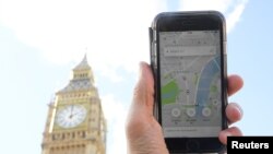 Uber akan mengajukan banding atas keputusan Tfl (otoritas angkutan massal di London), yang tidak memperbarui lisensi perusahaan itu atas alasan keselamatan dan keamanan. (Foto: ilustrasi) 