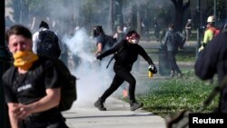 Протест у Філадельфії, 1 червня 2020 (REUTERS/Bastiaan Slabbers)