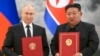 Ruski predsjednik Vladimir Putin, lijevo, i lider Sjeverne Koreje Kim Jong Un poziraju za fotografiju tokom ceremonije potpisivanja novog partnerstva u Pjongjangu, Sjeverna Koreja, 19. juna 2024. (Kristina Kormilitsyna, Sputnjik, Kremlin Pool Photo via AP, fajl)