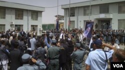 Upacara serah terima tanggung jawab pengawasan keamanan dari pasukan NATO kepada pasukan Afghanistan (19/7).