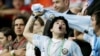 Maradona usai laga babak penyisihan Grup C antara Argentina dan Belanda, dalam Piala Dunia 2006 di Waldstadion, Frankfurt, 21 Juni 2006.