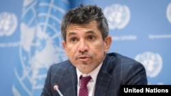 Victor Madrigal-Borloz, independent expert on protection against violence and discrimination based on sexual orientation and gender identity, briefs journalists at the United Nations in New York, Oct. 25, 2018. (M. Garten/U.N. photo)