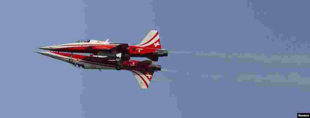 Northrop F-5E Tiger IIs of the Swiss Air Force perform at the ILA Berlin Air Show in Selchow near Schoenefeld south of Berlin, Germany.