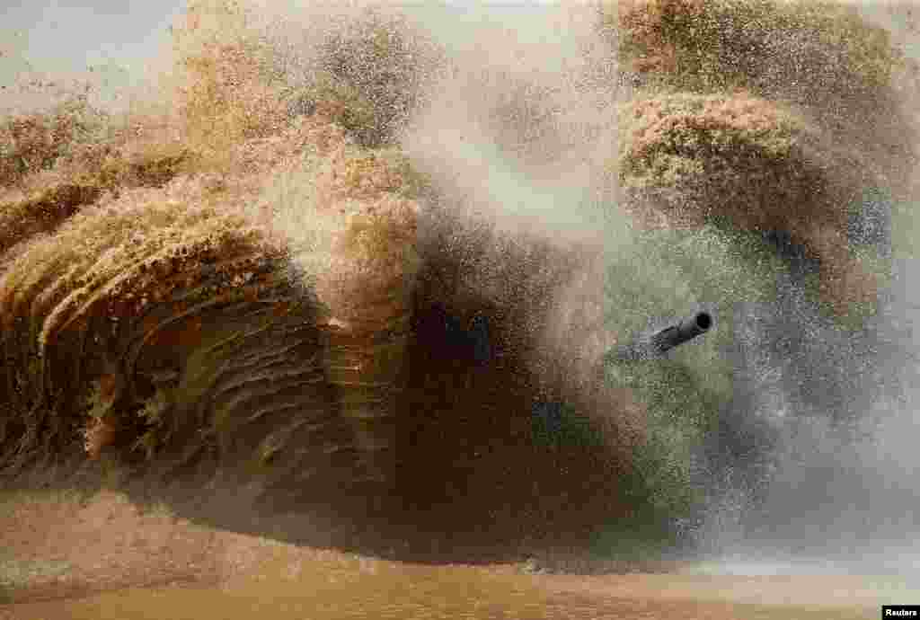 A tank's barrel is seen on the course of the Tank Biathlon competition during the International Army Games 2016 in Alabino, outside Moscow, Russia.
