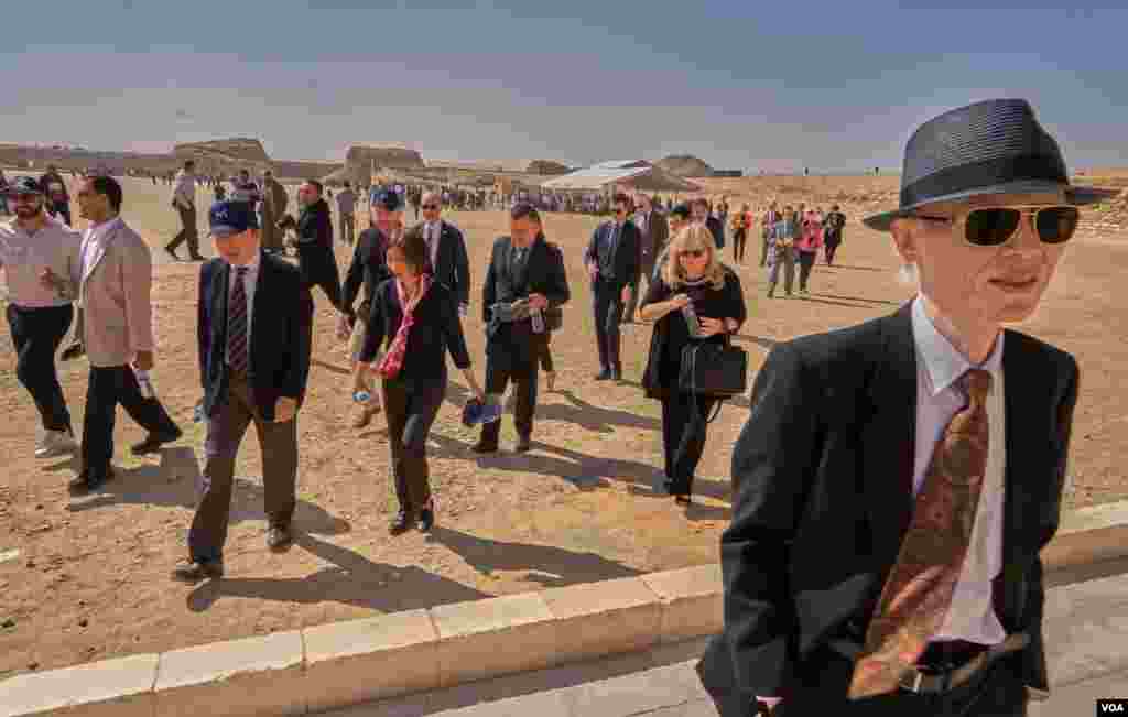 The Egyptian cabinet invited a group of ambassadors and foreign diplomats to the opening to promote Egypt's tourism sites and garner international support for upcoming restoration projects. (H. Elrasam/VOA)