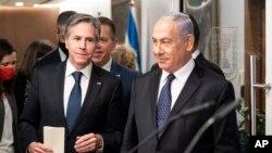 Waziri wa Mambo ya Nje wa Marekani Anthony Blinken akiwa na Waziri Mkuu wa Israeli Benjamin Netanyahu katika mkutano na waandishi wa hatari Mei 25, 2021, Jerusalem, Israel. (AP Photo/Alex Brandon, Pool)