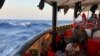 Mendagri Italia Setuju Migran Anak Turun dari Kapal