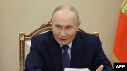 Presiden Rusia Vladimir Putin bertemu dengan para panglima militer di Moskow pada 22 November 2024. (Foto: AFP)