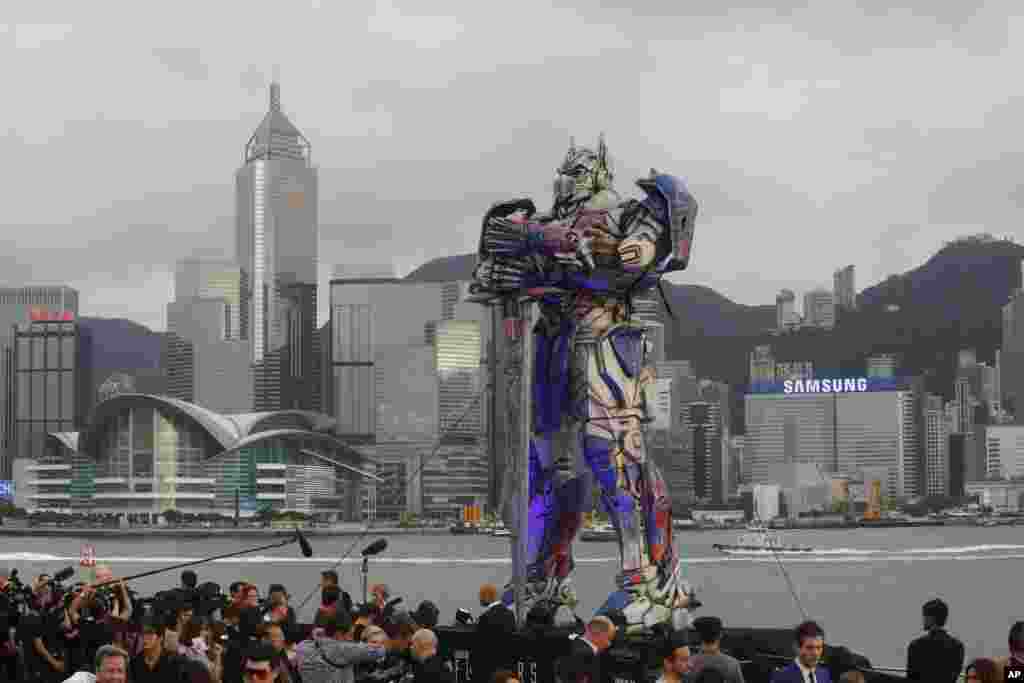 Acara pemutaran perdana film "Transformers" di Hong Kong.