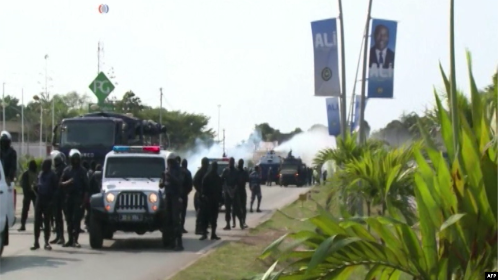 Fada ya barke a Libreville, babban birnin Gabon, inda Shugaba Ali Bongo ya sake cin zabe ranar Laraba, zaben da aka ce na cike da magudi. Satumba 01, 2016