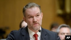 Jamieson Greer, calon utusan dagang Amerika Serikat yang dinominasikan Presiden Donald Trump hadir di hadapan Komite Keuangan Senat untuk menunggu konfirmasi di Capitol Hill di Washington, D.C., Kamis, 6 Februari 2025. (Rod Lamkey, Jr./AP)