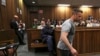 Oscar Pistorius en observation à l'hôpital