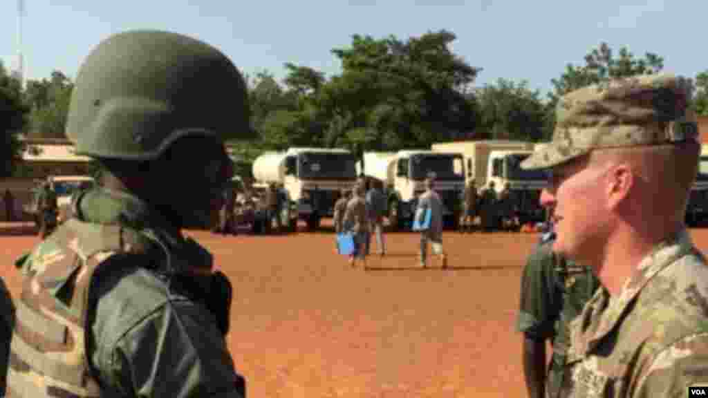 Amurka ta tallafawa Nijar da horas da 'yan sanda 250 tare da ba su tallafin motoci 50 da wasu kayan aiki domin su dakile barazanar Boko Haram a kasar. Satumba 06, 2016