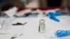 Vaksin Pfizer-BioNTech Covid-19 terlihat pada 15 Desember 2020. (Foto: Kirsten Luce via REUTERS)
