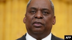 Menteri Pertahanan AS Lloyd Austin menghadiri sebuah acara di Gedung Putih, Washington, DC, 8 Maret 2021. 