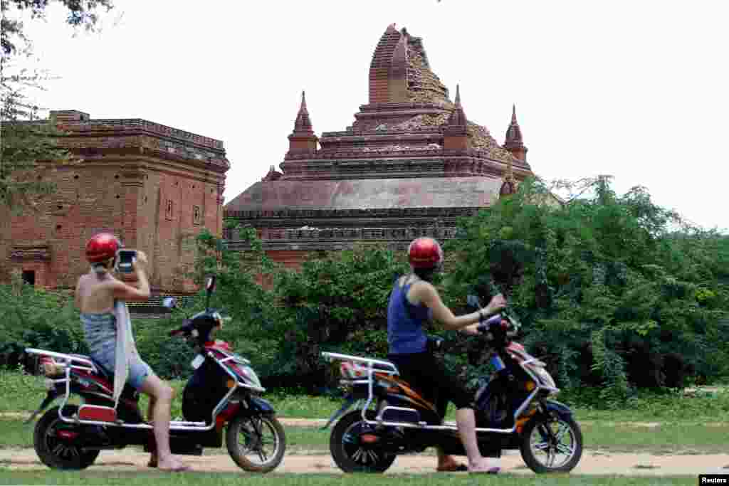 ငလျင်ဒဏ်သင့် ပုဂံဘုရားတစ်ဆူ