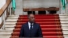 Patrick Achi, le secrétaire général de la présidence, lors de l'annonce du nouveau gouvernement au palais présidentiel à Abidjan, Côte d'Ivoire le 10 juillet 2018. REUTERS / Luc Gnago - RC113B07E480