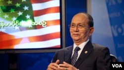 Burmese president Thien Sein hosted a town hall meeting at VOA in Washington, DC, May 19, 2013. (Alison Klein/VOA)