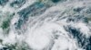 Citra satelit GeoColor ini diambil Senin, 2 November 2020, pukul 13.00. EDT, dan disediakan oleh NOAA, menunjukkan Badai Eta di Teluk Meksiko mendekati perbatasan Honduras dan Nikaragua. (Foto: AP)