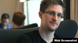 Edward Snowden dans le documentaire Citizen Four. 