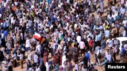 Waandamanaji wanaoipinga serikali ya Sudan