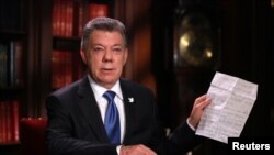 Le président colombien Juan Manuel Santos prononce une allocution présidentielle à Bogota, le 10 octobre 2016.