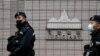 黎智英案首位控方证人、黎前下属出庭作供，指黎透过媒体呼吁港人上街