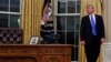 Trump signe deux décrets pour réformer la réglementation financière