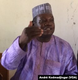 Barka Michel, porte-parole de la plateforme syndicale N'Djamena, au Tchad, le 5 février 2018. (VOA/André Kodmadjingar)