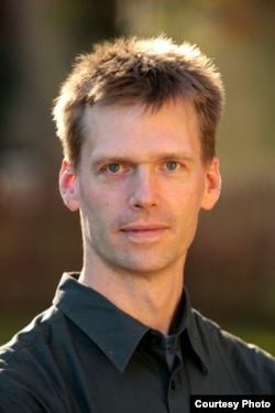 Ian Hurd