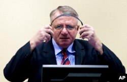 Vojislav Šešelj u sudnici Haškog tribunala, 6. mart 2009.