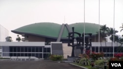 Isu kenaikan harga BBM memicu kontroversi menjelang sidang paripurna DPR, Senin, 17 Juni 2013 (Foto:ilustrasi).